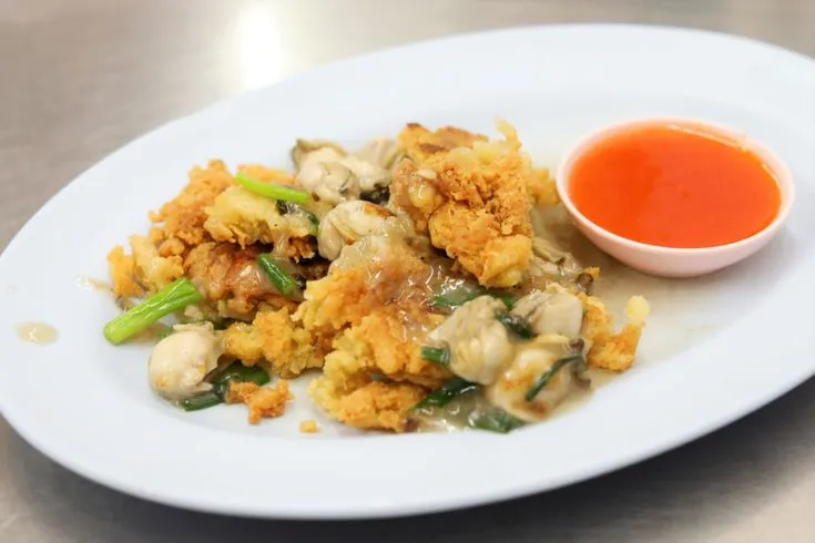 Nai-Mong-Hoi-Thod-Crispy-Oyster-Omelette