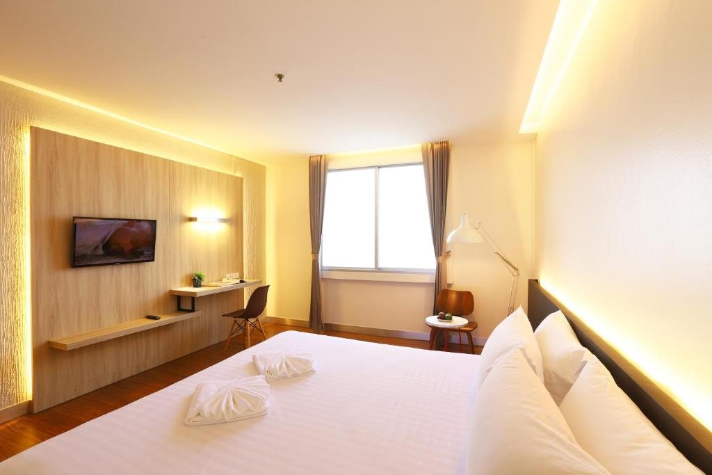 Lee Garden Plaza Hotel